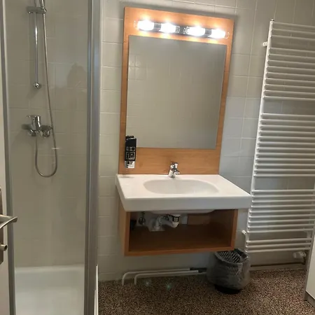 Mit Seeterasse & Zur Landeroith