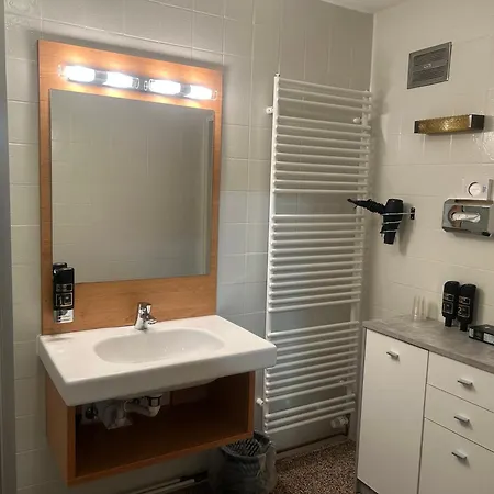 Hotel Mit Seeterasse & Zur Landeroith