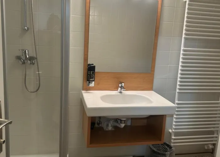 Mit Seeterasse & Zur Landeroith