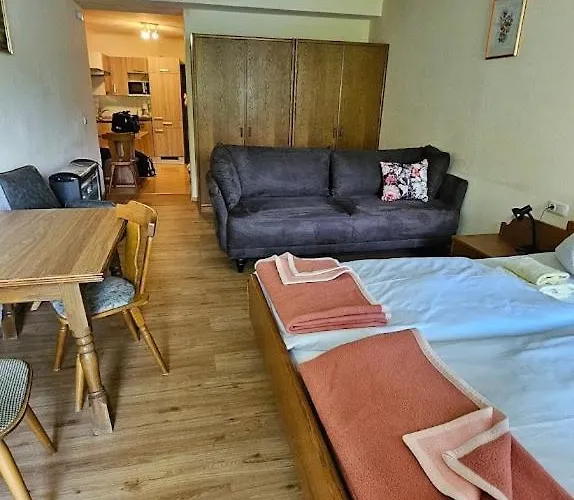 Mit Seeterasse & Zur Landeroith Weyregg