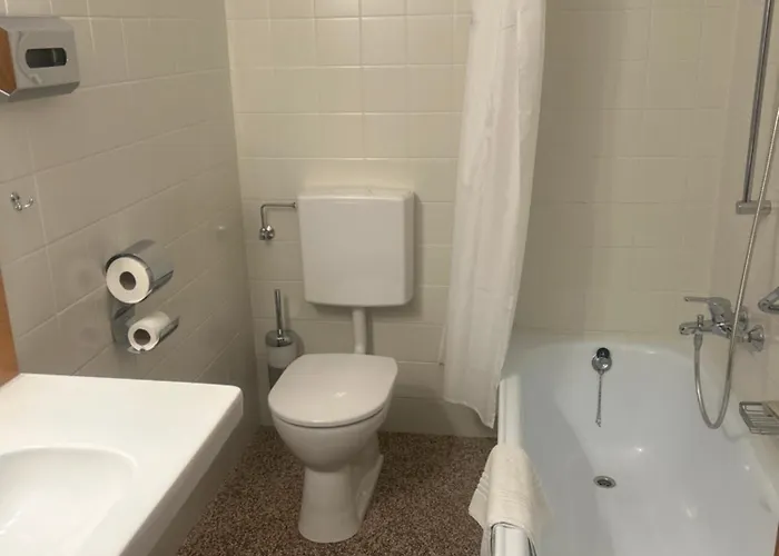 Mit Seeterasse & Zur Landeroith Ξενοδοχείο