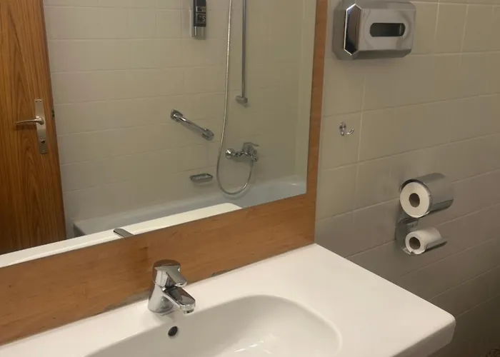 Mit Seeterasse & Zur Landeroith Ξενοδοχείο *