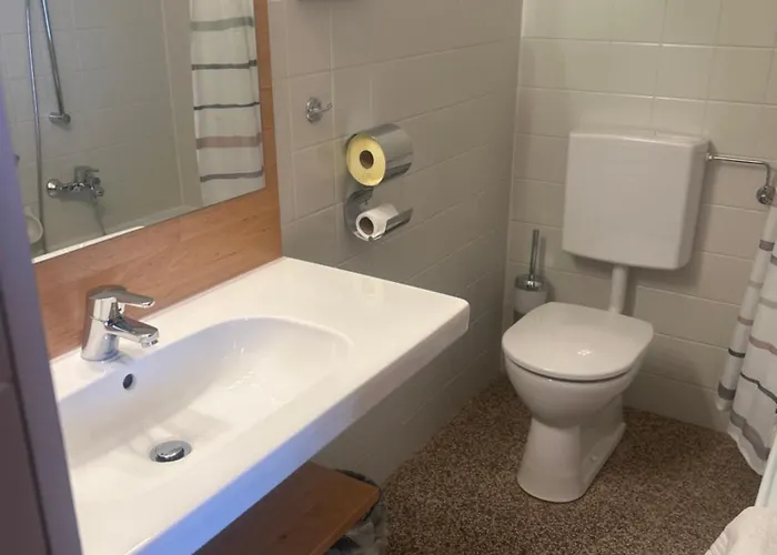 Mit Seeterasse & Zur Landeroith