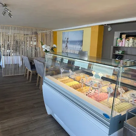 Mit Seeterasse & Zur Landeroith * Weyregg