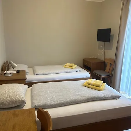 Mit Seeterasse & Zur Landeroith Hotel *